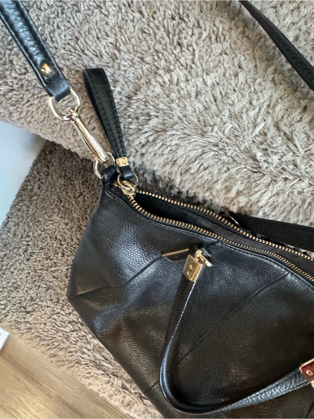 Coach Black Leather Shoulder Bag with Gold Hardware - Picture 10 of 10
